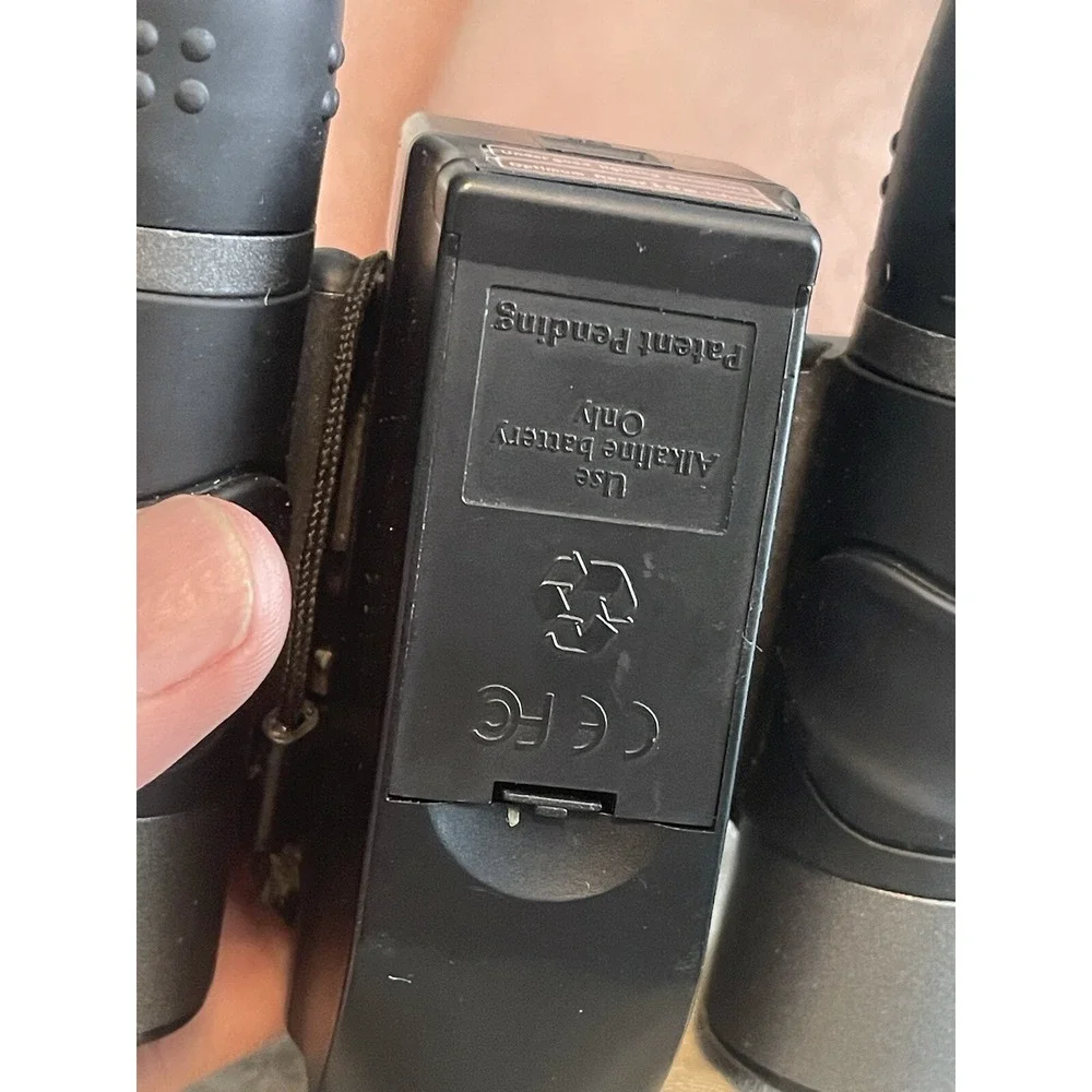 Famous Trails Bino-Camera DCB-822 8x22 Binocular & Digital Camera , Not Working